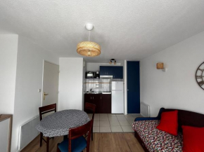 Appartement avec piscine et WIFI proche Thermes - FR-1-541-153